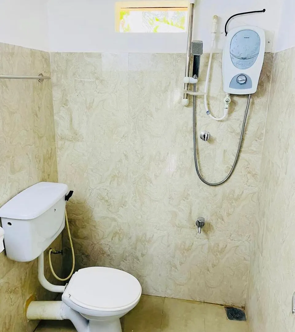 The Beez Hotel Negombo Sri Lanka